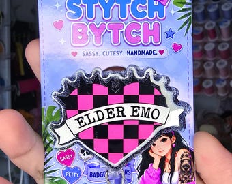 Porta credenciales emo para personas mayores (con pinza de cocodrilo)