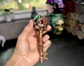 3D Printed Skeleton Key: Gothic Eye Skull Key, Cosplay Prop - Etsy