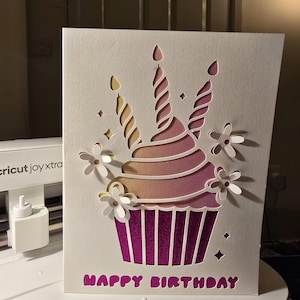 Cartão de Feliz Aniversário Doce 3D