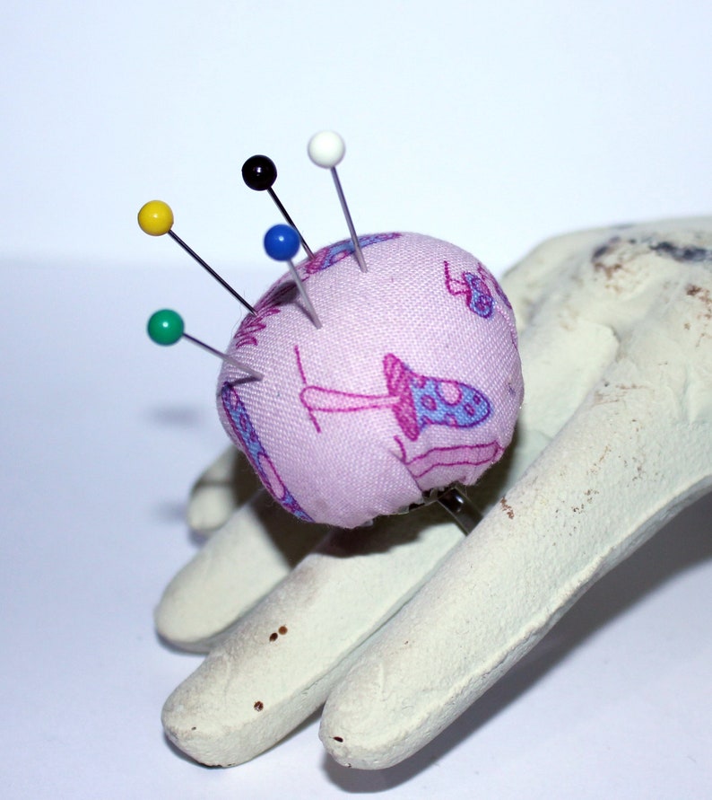 Pincushion Ring, Adjustable Pincushion Ring, Sewing Jewelry, Pincushion, Wearable Pincushion, Pin Holder Pink Mushroom