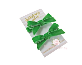 Emerald Green Velvet Bow Hair Clips: Toddler Barrettes, Pigtail Bows (Set of 2)