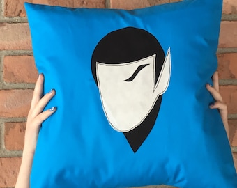 Spock, Star Trek inspired decorative pillow, silhouette art, silhouette design, silhouette vintage, pillow cover, pillow insert, pillow sham