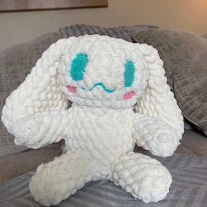 Rollo de canela San Rio Hello Kitty Peluche de crochet Abanico grande de peluche