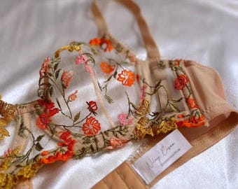 Handmade Floral Embroidered Lingerie Set - Vintage-Inspired Bralette and Thong