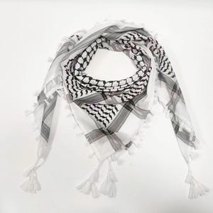 Palestine Kuffiyeh Scarf: Traditional Shemagh with Tassels