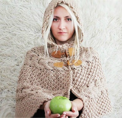 Handgebreide poncho met capuchon, capelet met capuchon, dameskap, poncho met capuchon, wollen wintercape, gebreide hoodie, gebreid vest, capelet met capuchon