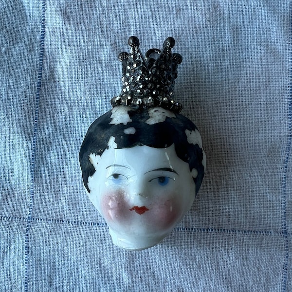 Vintage German Doll Head takes necklace, Queen, charm, pendant, crown for jewelry, ornament, jewelry fixing supply, glass doll head