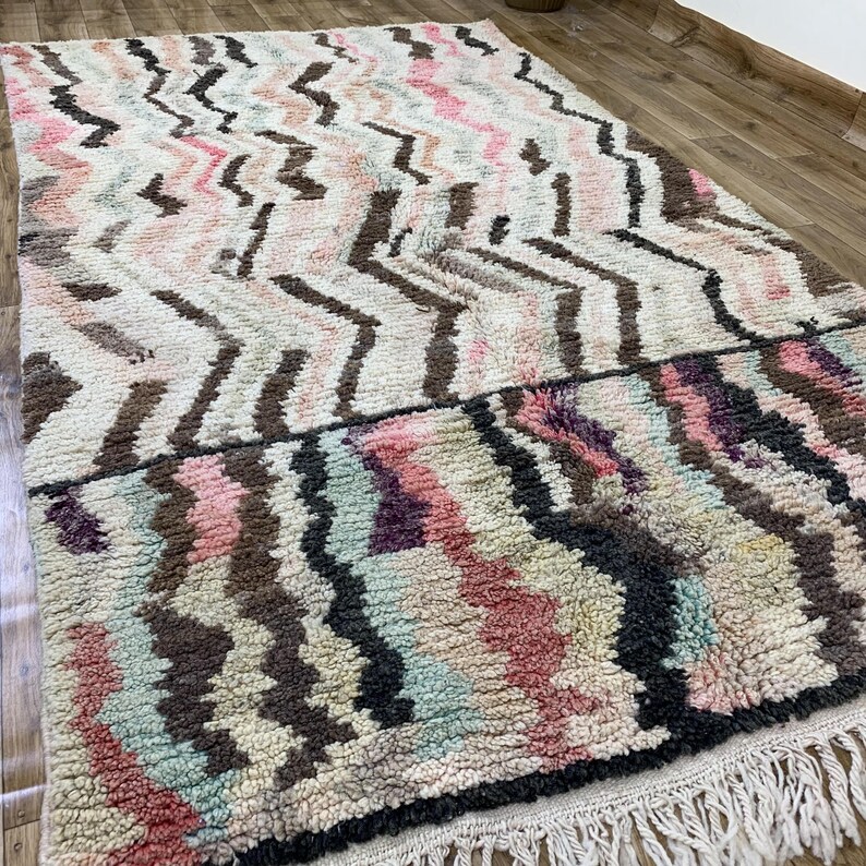 Wavy Stripe Moroccan Rug, Azilal Style Wool Carpet in Pastel Pink & Earth Tones, Handwoven Shag Area Rug, Bohemian Chic Home Decor