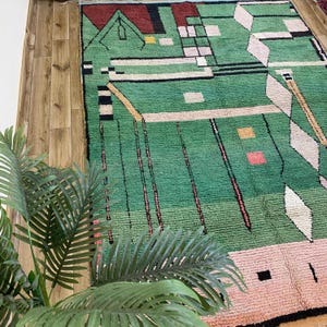 Artistic Moroccan Rug in Emerald Green & Red, Contemporary Abstract Wool Design, Unique Amazigh Carpet for Bohemian Decor