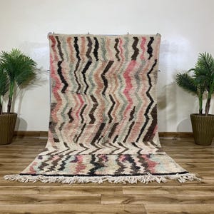 Wavy Stripe Moroccan Rug, Azilal Style Wool Carpet in Pastel Pink & Earth Tones, Handwoven Shag Area Rug, Bohemian Chic Home Decor