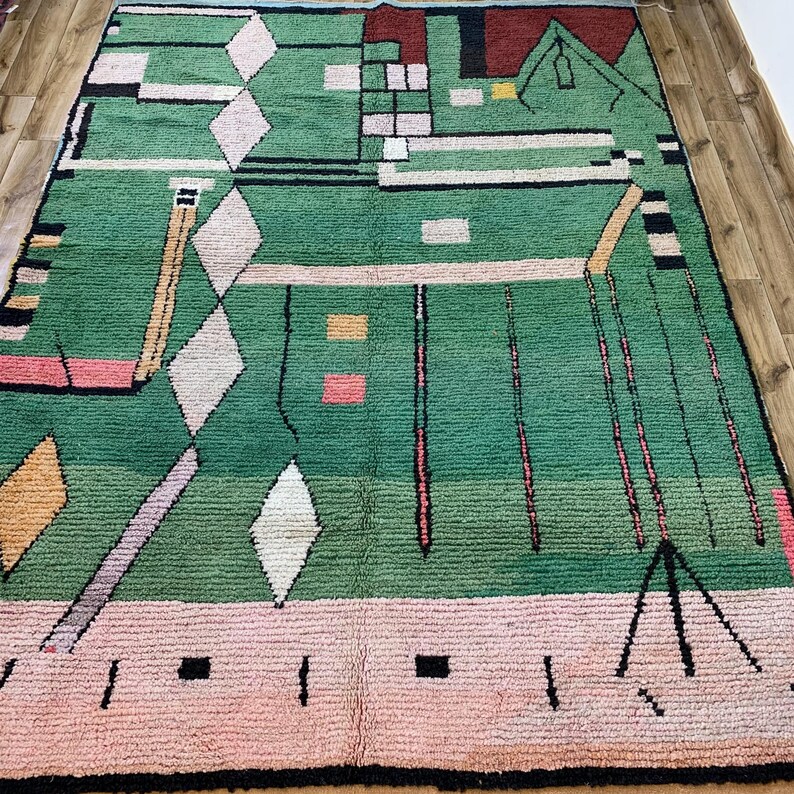 Artistic Moroccan Rug in Emerald Green & Red, Contemporary Abstract Wool Design, Unique Amazigh Carpet for Bohemian Decor
