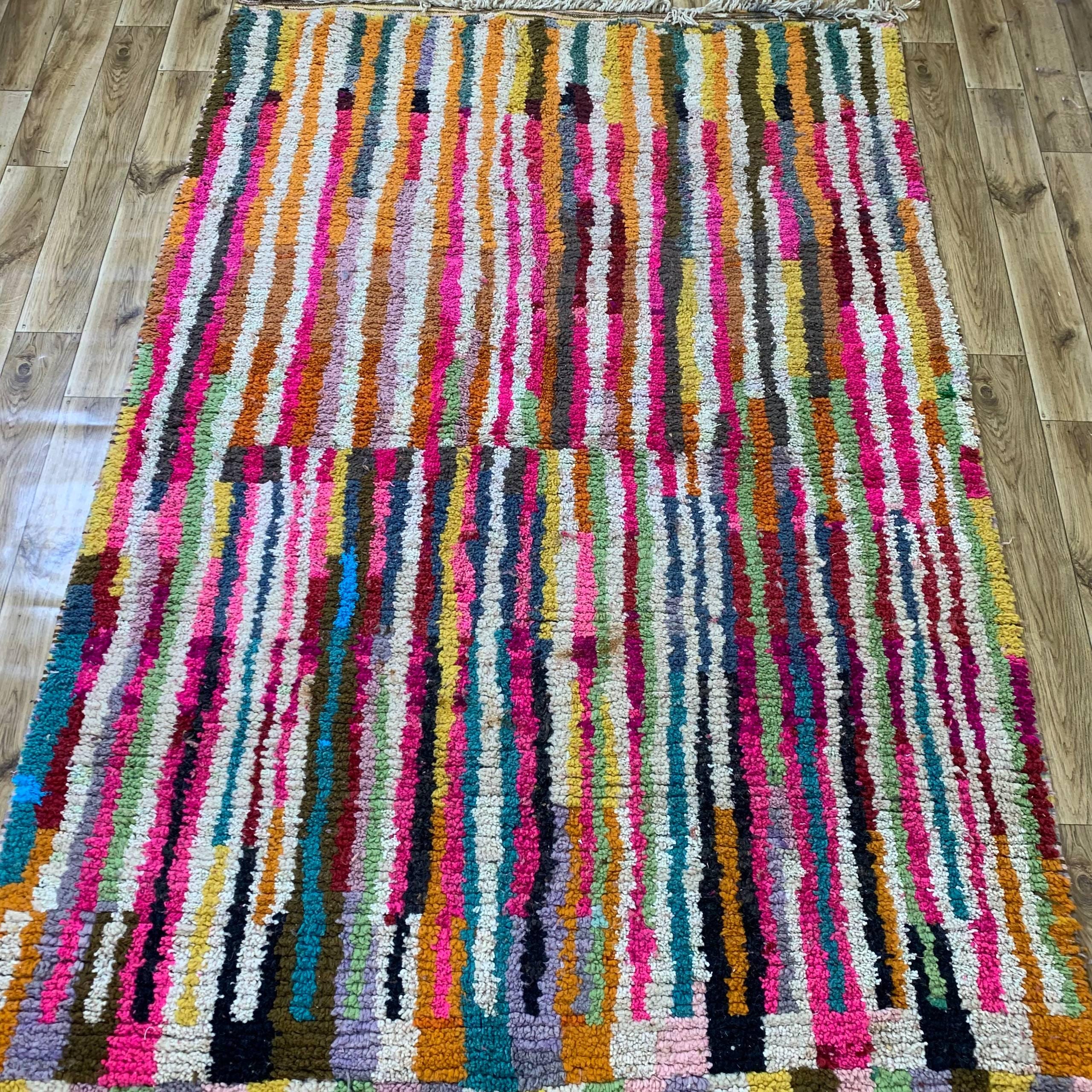モロッコラグ ウール シャギー ストライプ：カラフルなハンドメイド