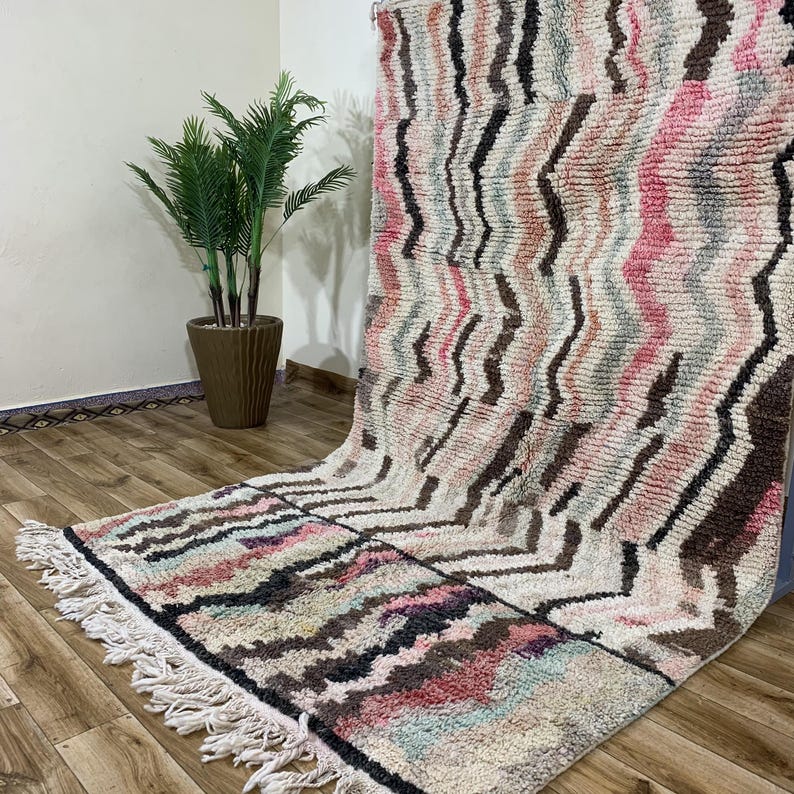 Wavy Stripe Moroccan Rug, Azilal Style Wool Carpet in Pastel Pink & Earth Tones, Handwoven Shag Area Rug, Bohemian Chic Home Decor