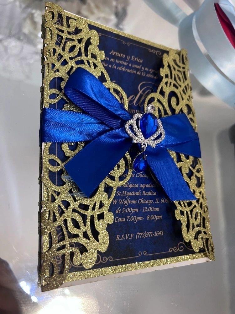 Royal blue and gold quinceañera invitation | invitación para boda azul rey y dorado