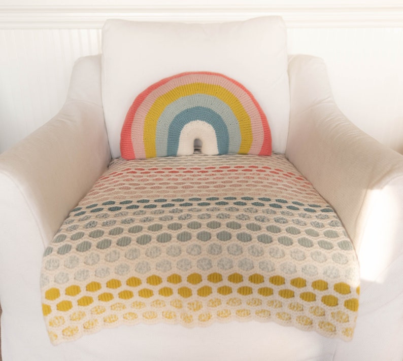 KNITTING PATTERN Over-the-Rainbow Pillow image 6