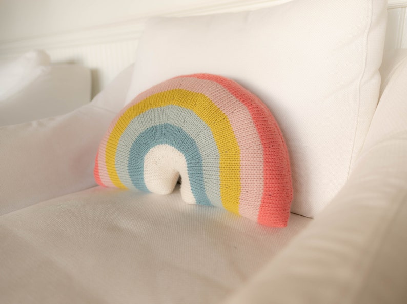 KNITTING PATTERN Over-the-Rainbow Pillow image 5