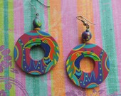 80s tropical toucan earrings vintage hand painted hoop dangles