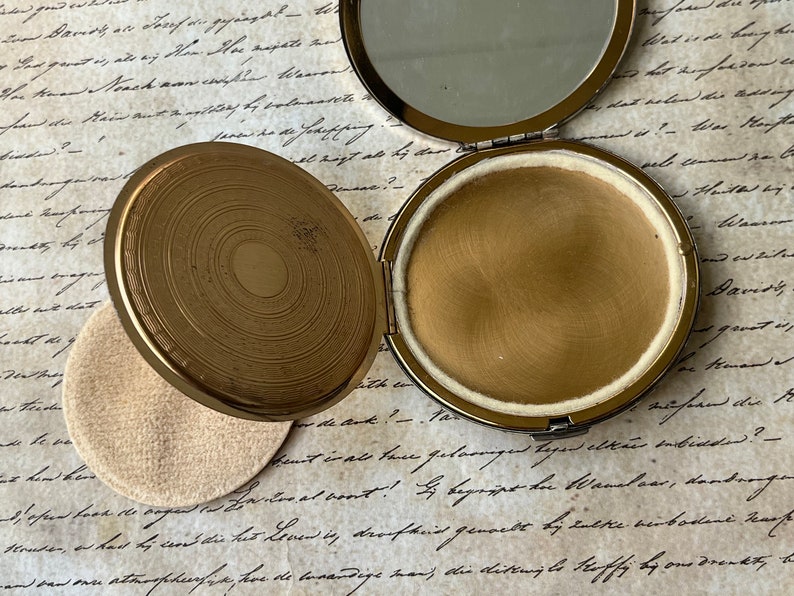 elgin american gold compact vintage gold flower makeup mirror / powder compact image 7