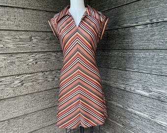 chevron striped dress 1970s autumnal zig-zag dress medium