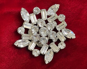 crystal jeweled brooch 1950s rhinestone ice star pin