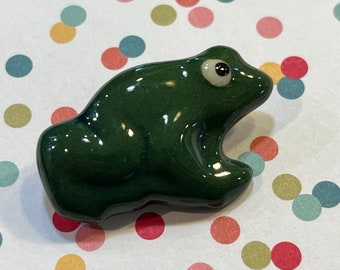 green frog brooch 1970s tiny ceramic lapel pin