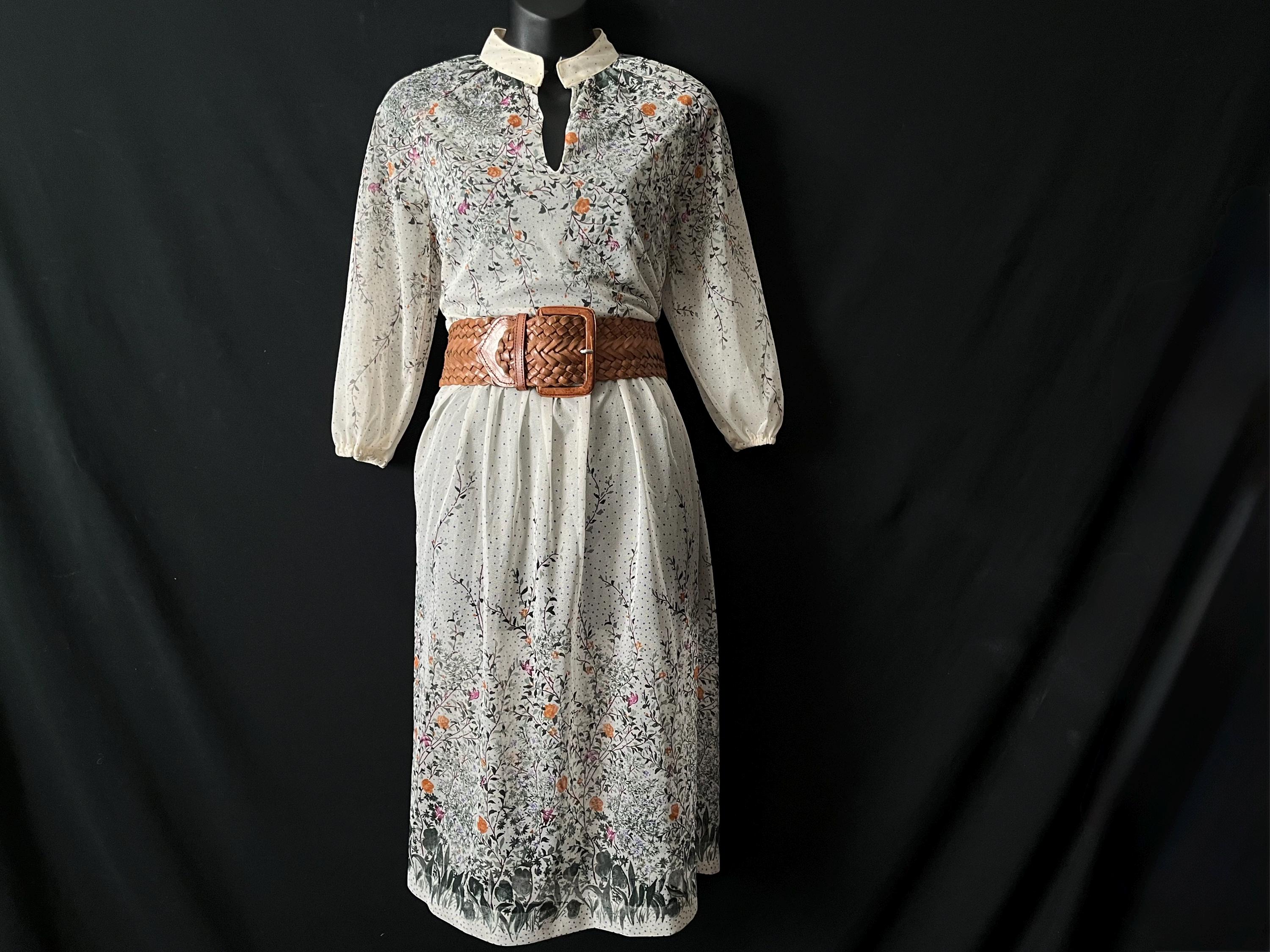 green emerald velvet dress Betsy Fall Flower Embroidered Dress main image 1