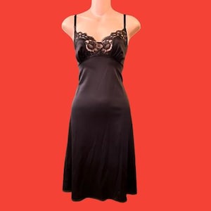 vintage black lace slip 1970s nylon lacy full sissy slip 36