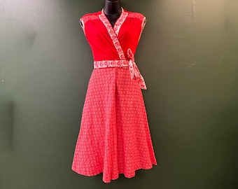 red floral faux wrap dress 1970s Jody T disco dress small