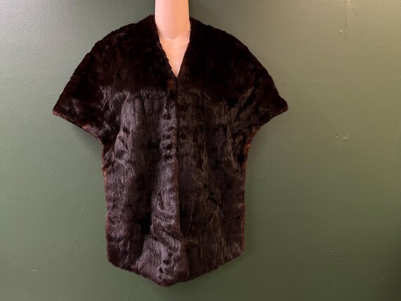 XS-Medium 1960s Brown Mink Stole