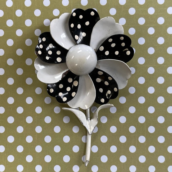 1960s enamel flower brooch black and white polka dot daisy mod floral pin