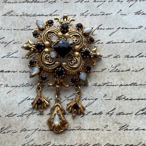 Florenza Brooch - Etsy