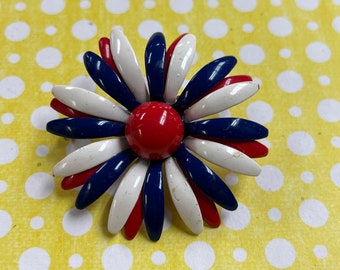 1960s patriotic enamel flower brooch mod red, white and blue daisy pin