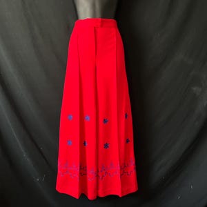 red embroidered high waist pants 1970s wide leg folk pants small