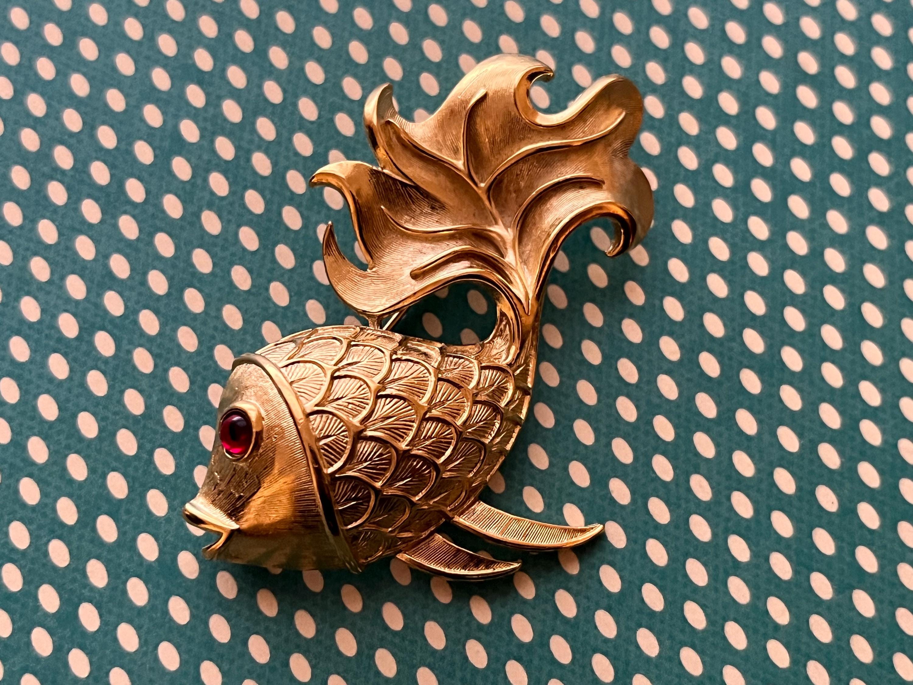 Trifari Pin - Etsy
