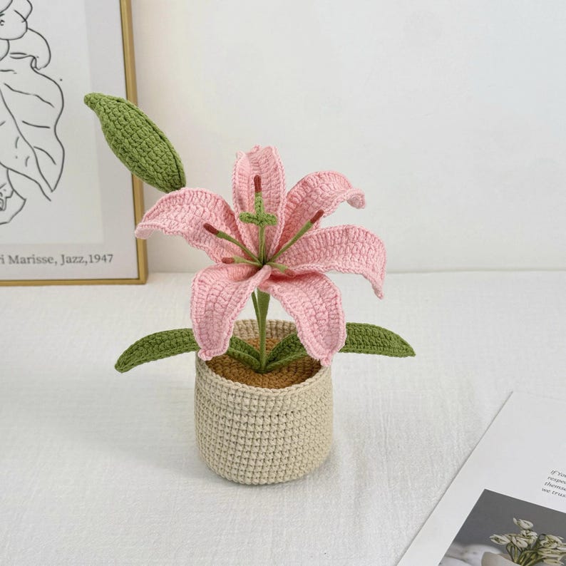 Crochet Lily Flower Pot: Custom Plant Tag, Boho Decor Gift Pink