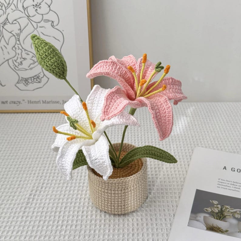 Crochet Lily Flower Pot: Custom Plant Tag, Boho Decor Gift image 1