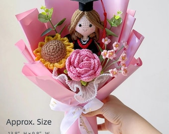 Crochet Graduation Bouquet – Handmade Class of 2026 Gift with Custom Graduate Doll & Flowers