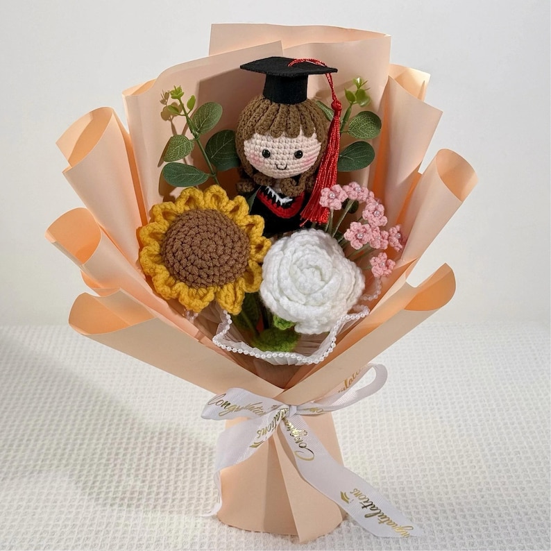 Crochet Graduation Bouquet – Handmade Class of 2026 Gift with Custom Graduate Doll & Flowers Orange B