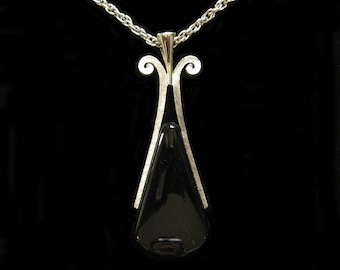 Avon Black Mod Pendant Necklace 1970's