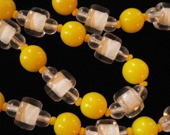 White Core and Solid Yellow Beaded Necklace, 1940's