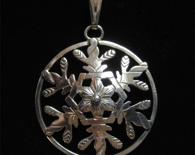 Ag Sterling Snowflake Pendant Necklace main image 1