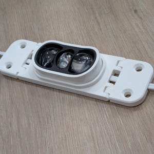 Luces permanentes para exteriores Govee PRISM, montaje en pico/hastial, clips de alero y soporte