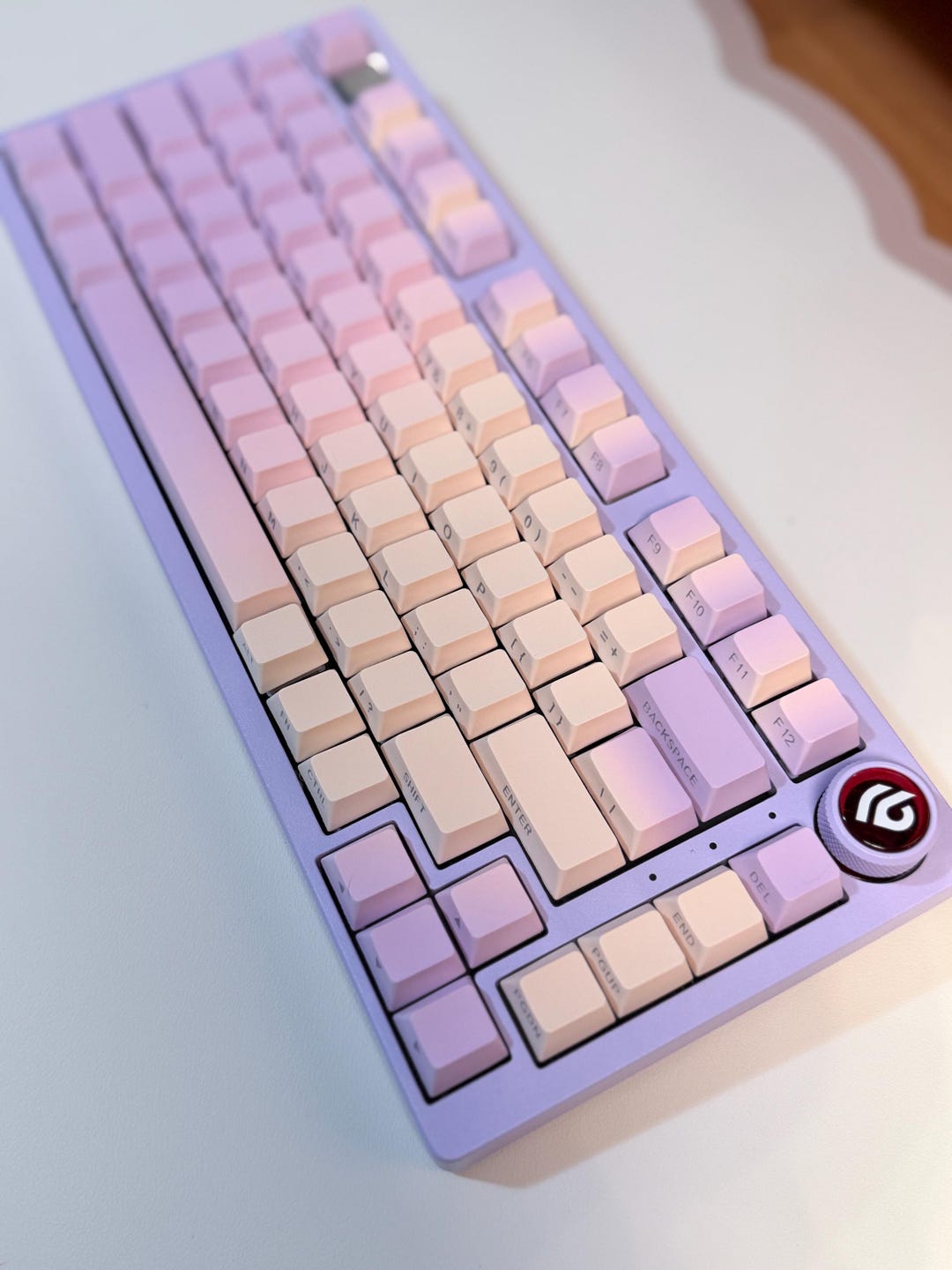 Custom Leobog Hi75 Wired Keyboard: MMD Princess V2 Switches, Taro Milk ...