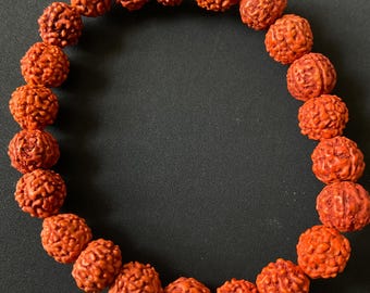Handgemachtes Rudraksha Perlenarmband: Schutz Schmuck