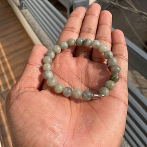 Labradorite Bracelet- Natural Labradorite Stone Stretch Bracelet - Heart Chakra Gift - Delicate Labradorite Crystal Yoga Bracelet for Women