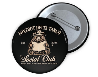 Custom Pin Buttons: Vibrant Colors, Unique Badge Accessories
