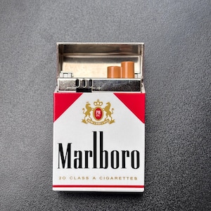 Marlboro lighter, vintage 80s 90s, pack of Marlboro cigarettes, brown, Germany, gas lighter antique cigarettes