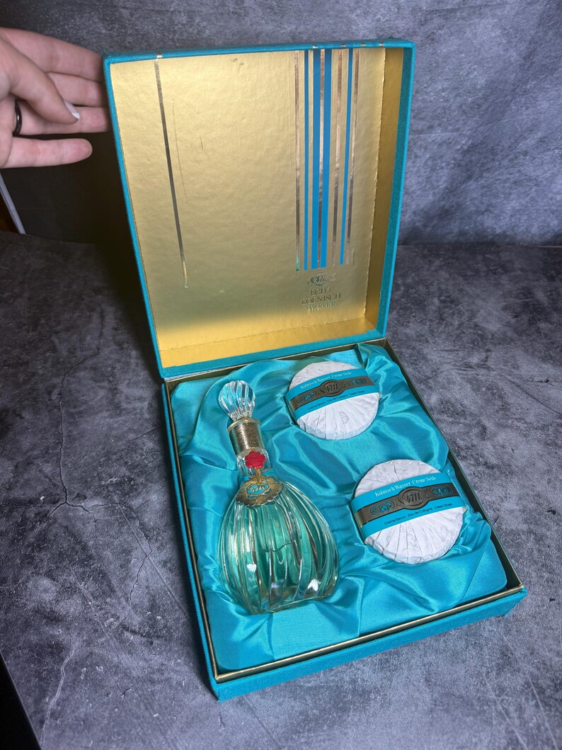 Vintage 4711 Echt Kölnisch Wasser Set de regalo, Alemania Occidental Original Eau de Colonia Luxury Decanter & Cream Soap 1970s, Caja de perfume coleccionable imagen 2