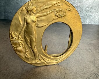 ブロンズ 浮彫り 壁掛け 神話的なシーン 神話のスフィンクスブロンズ像彫刻、ギリシャ神話のモンスター、博物館