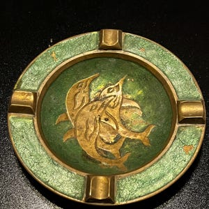 Brass Dolphins - Decorative Cigarette Ashtray / Vintage Mini Tray / Delfine aus Messing